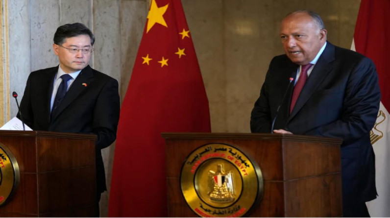 كبير الدبلوماسيين الصينيين يختتم جولته الافريقية بزيارة مصر